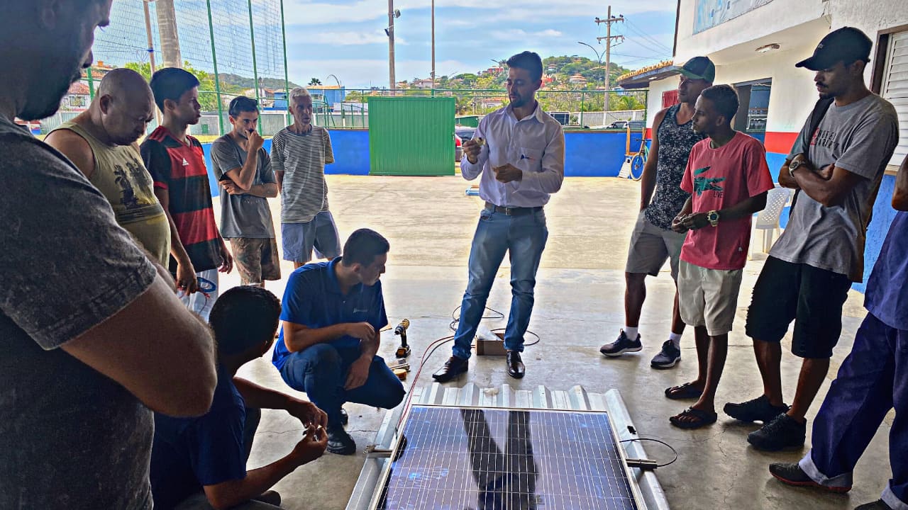 Evosolar capacita novos instaladores fotovoltaicos em Búzios no último final de semana